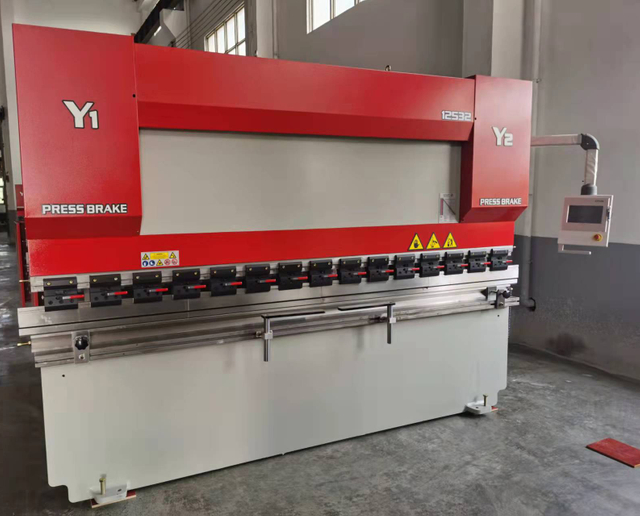Hydraulic Press Brake