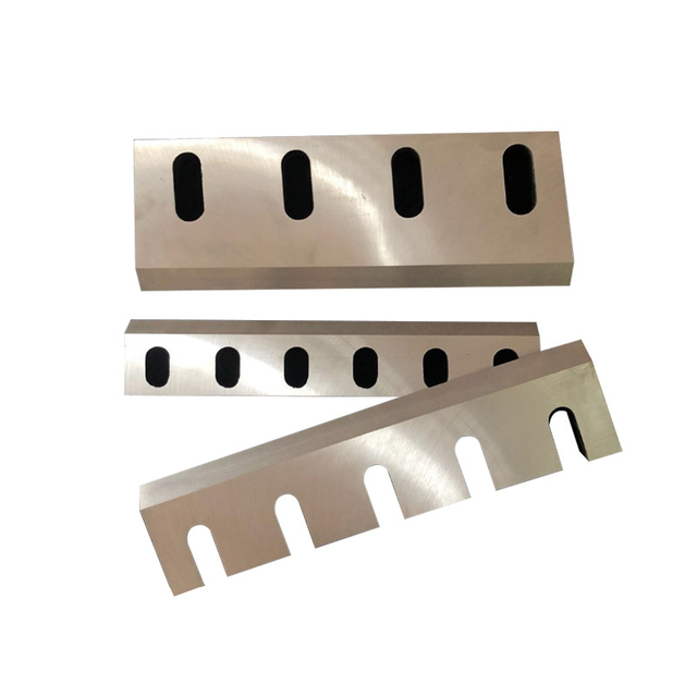 Plastic shredder blade